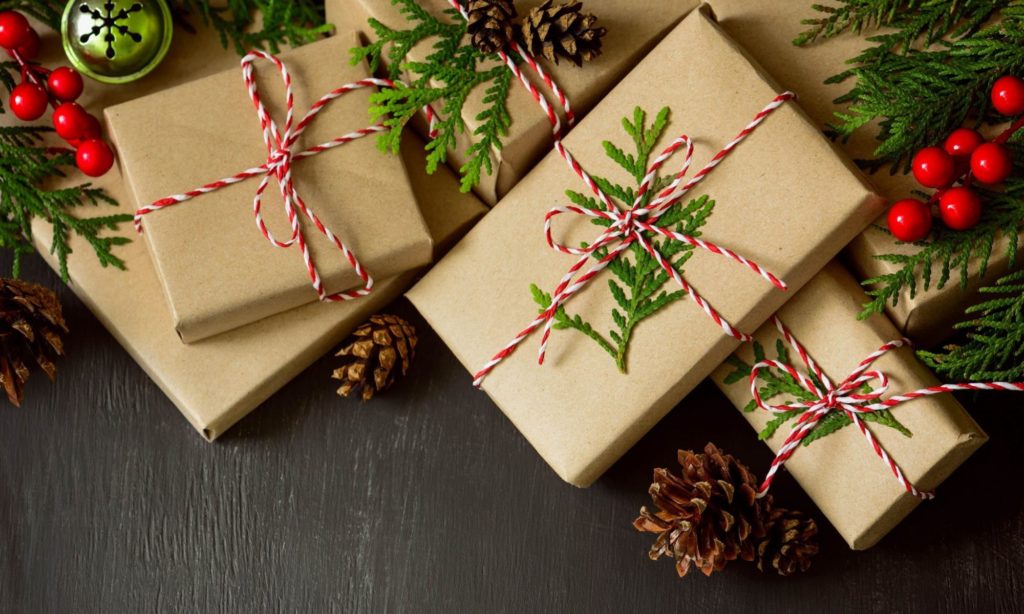 In the portland suburb of lake oswego, you’ll find tons of holiday activities. Portland Christmas Guide 2023 Things to Do in Portland for Christmas!